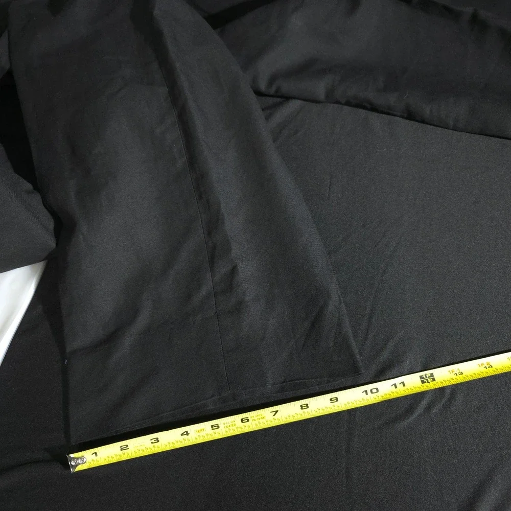 Banana Republic Relaxed Fit Mens 35 Black Pleated Straight Leg Trousers NWT